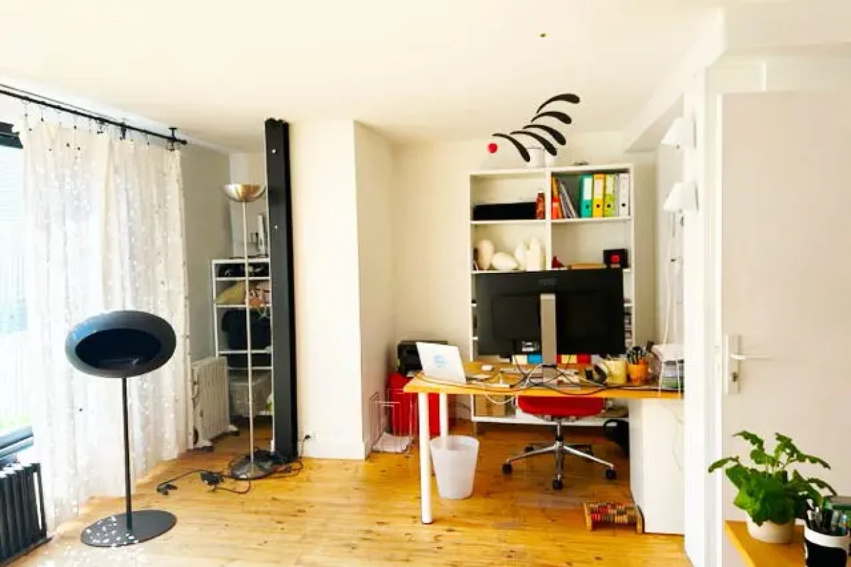 Espace indépendant - 92150 - 1 poste - 400€