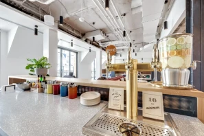 Bureau privé - 75008 - 3 postes - 2640€