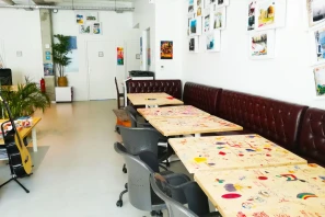 Open Space - 33150 - 15 postes - 297€