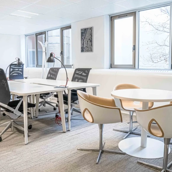 Bureau privé 90 m² 22 postes Location bureau Rue de Villiers Neuilly-sur-Seine 92200 - photo 2