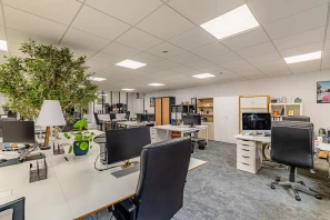 Open Space - 75009 - 20 postes - 400€