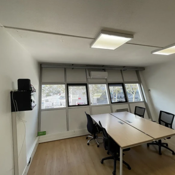 Bureau privé 45 m² 10 postes Location bureau Rue Garibaldi Lyon 69007 - photo 6