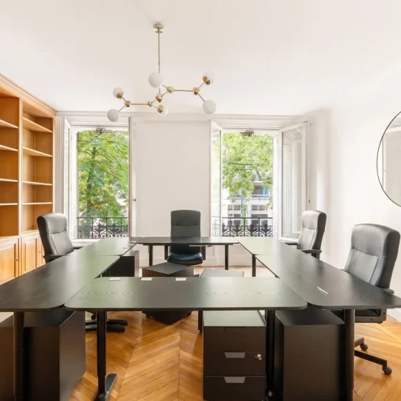 Espace indépendant 214 m² 26 postes Coworking Boulevard Malesherbes Paris 75017 - photo 3