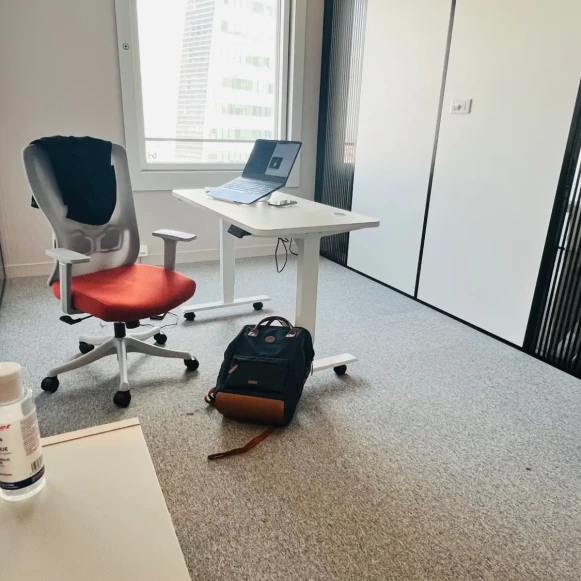 Bureau privé 13 m² 3 postes Location bureau  Courbevoie 92400 - photo 1