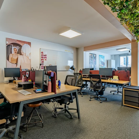 Espace indépendant 75 m² 22 postes Coworking Rue de Rochechouart Paris 75009 - photo 5