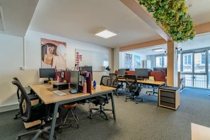Espace indépendant - 75009 - 22 postes - 8000€