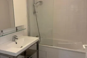 Espace indépendant - 75012 - 6 postes - 2200€