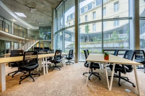 Open Space - 33300 - 24 postes - 199€