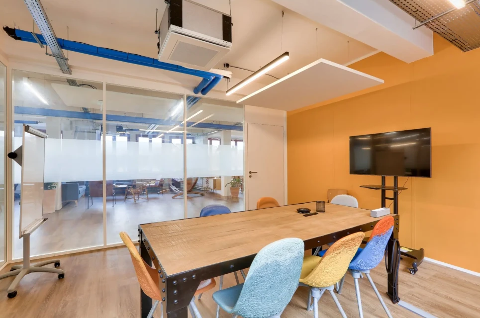 Hiptown - Canal Saint Martin