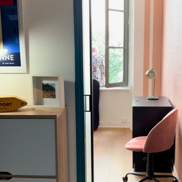 Bureau privé 9 m² 2 postes Location bureau Cours de la République Narbonne 11100 - photo 3