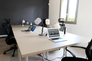 Open Space - 13290 - 10 postes - 209€