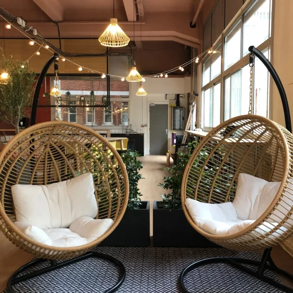 Bureau privé 20 m² 6 postes Coworking Rue Pierre Brossolette Levallois-Perret 92300 - photo 3