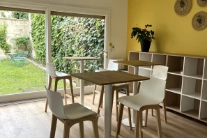 Bureau privé - 33300 - 3 postes - 990€