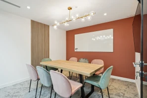 Le Saint-Lazare Place de Clichy