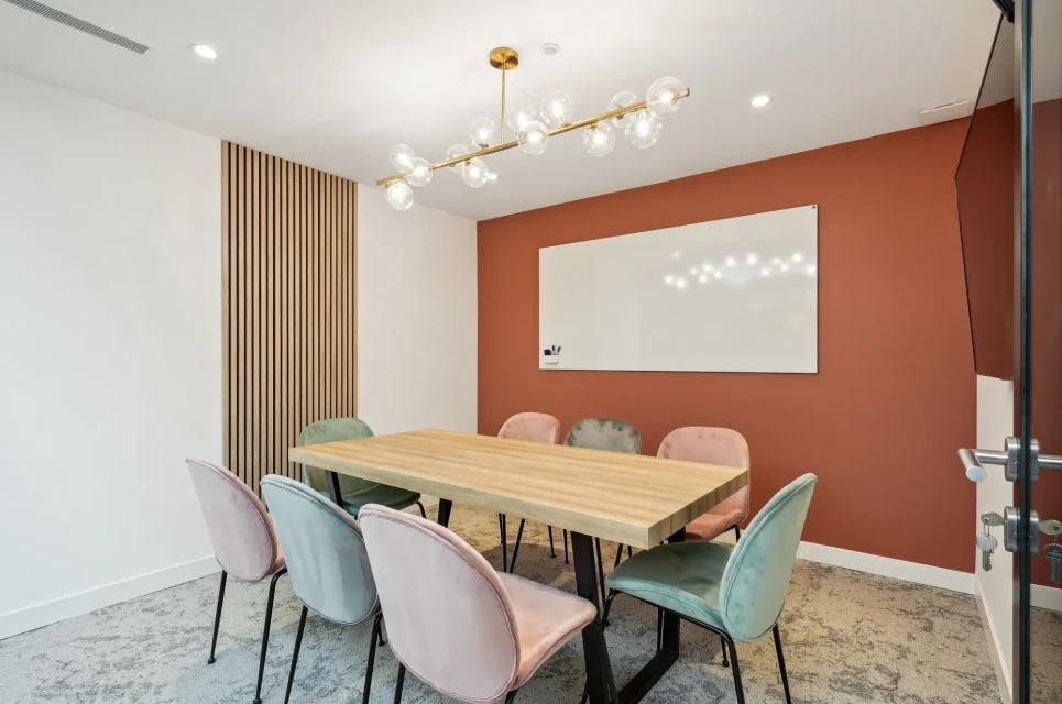 Le Saint-Lazare Place de Clichy