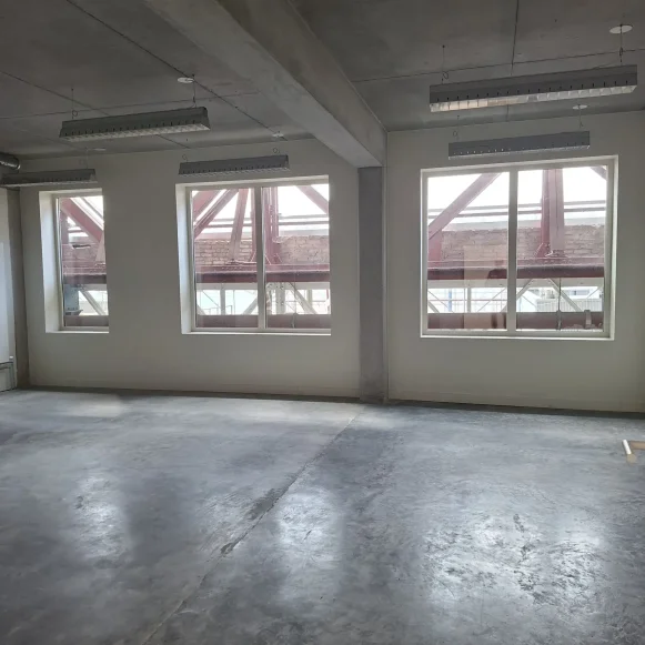 Bureau privé 47 m² 7 postes Coworking Passage de l'Internationale Lille 59800 - photo 2
