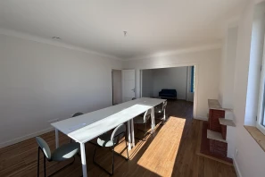 Open Space - 33790 - 6 postes - 150€