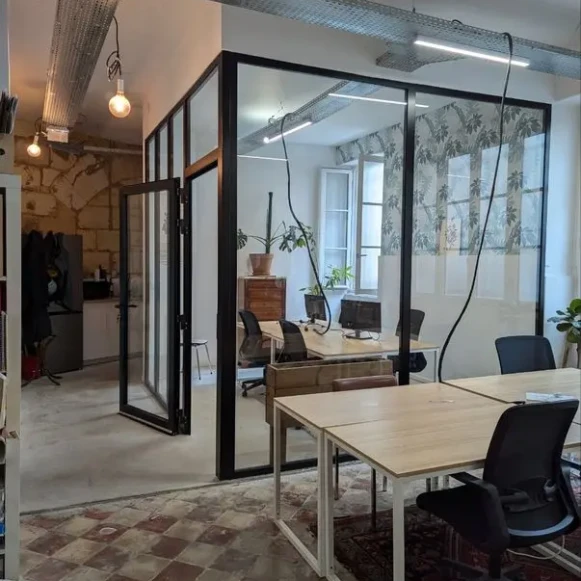 Bureau privé 19 m² 4 postes Location bureau Rue Mandron Bordeaux 33000 - photo 2