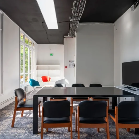 Bureau privé 35 m² 8 postes Coworking Boulevard Exelmans Paris 75016 - photo 9