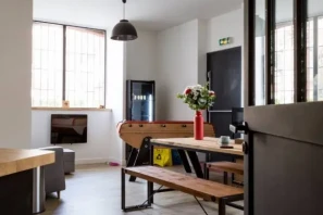 Open Space - 31500 - 1 poste - 84€
