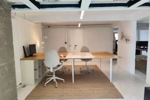 Open Space - 44200 - 4 postes - 235€