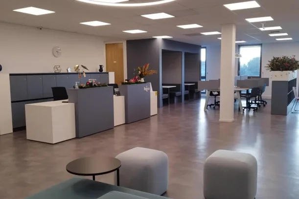 Bureau privé - 13100 - 2 postes - 690€