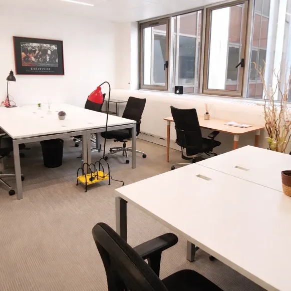 Bureau privé 30 m² 6 postes Location bureau Rue de Rouvray Neuilly-sur-Seine 92200 - photo 1