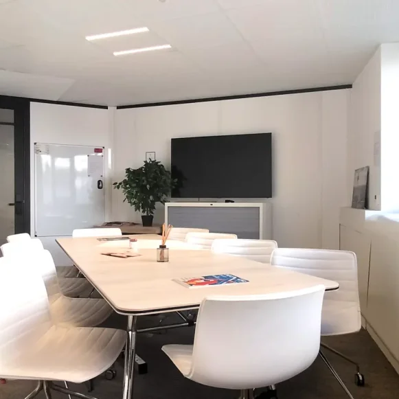 Bureau privé 80 m² 24 postes Coworking Rue de Rouvray Neuilly-sur-Seine 92200 - photo 5