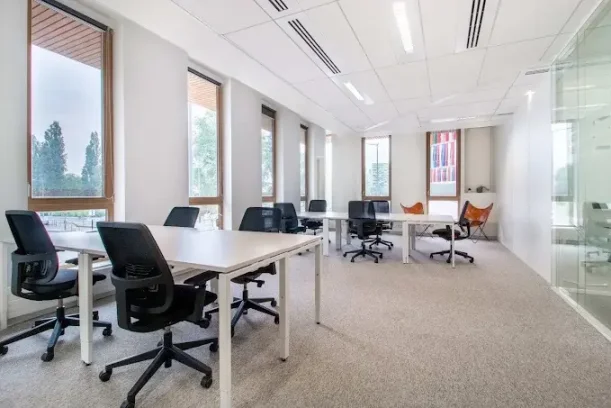 Bureau privé - 59000 - 4 postes - 1650€