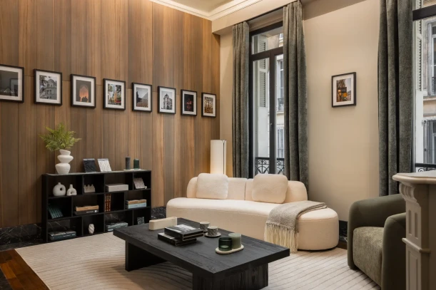 Bureau privé - 13008 - 18 postes - 2490€