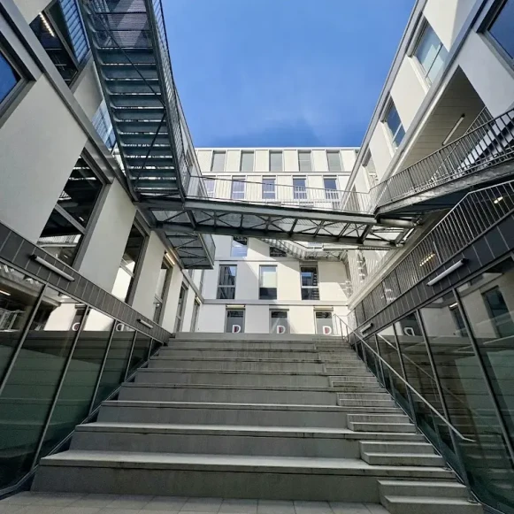 Bureau privé 4 m² 1 poste Location bureau Avenue Rockefeller Lyon 69008 - photo 7