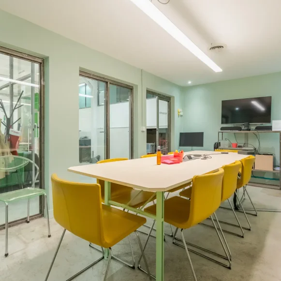 Espace indépendant 230 m² 32 postes Location bureau Rue de la Plaine Paris 75020 - photo 9
