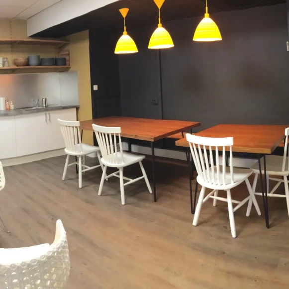 Bureau privé 12 m² 3 postes Coworking Rue Cardinet Paris 75017 - photo 5