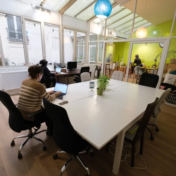 Open Space  25 postes Coworking Rue Traversière Paris 75012 - photo 8