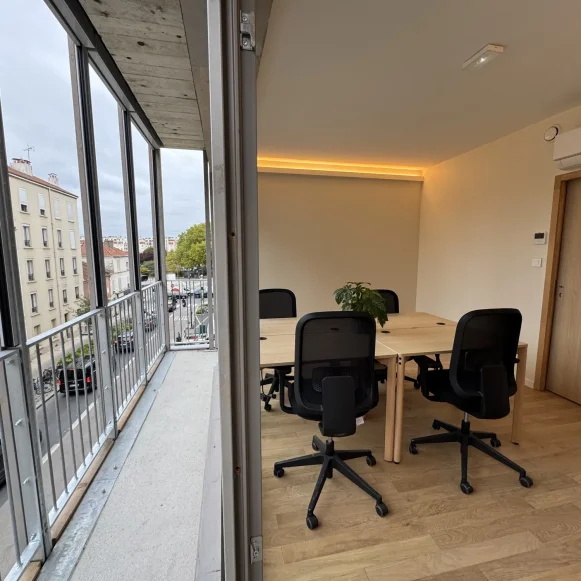 Bureau privé 17 m² 6 postes Coworking Avenue de la République Montrouge 92120 - photo 2