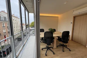 Bureau privé - 92120 - 6 postes - 2750€