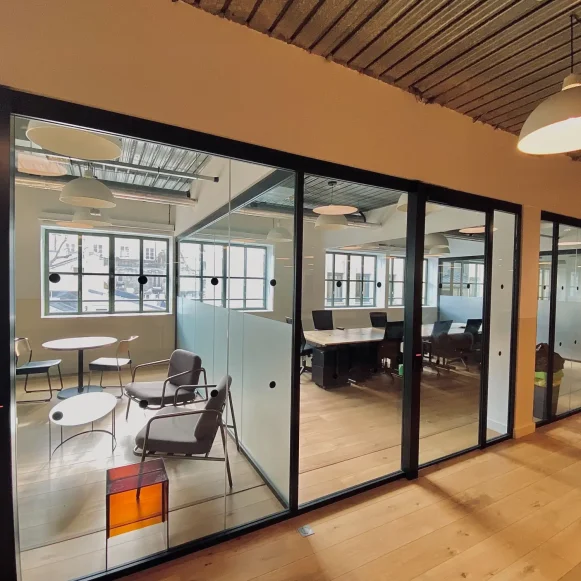 Espace indépendant 700 m² 130 postes Location bureau Rue des Archives Paris 75003 - photo 9