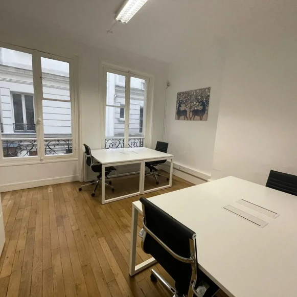 Espace indépendant 100 m² 12 postes Location bureau Rue du Louvre Paris 75001 - photo 3