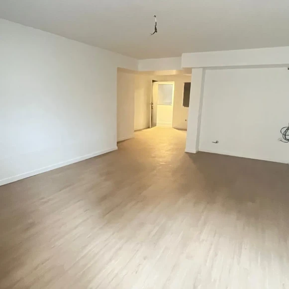Bureau privé 36 m² 8 postes Coworking Avenue du Général Michel Bizot Paris 75012 - photo 2