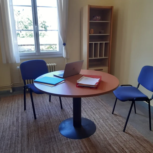 Open Space  11 postes Coworking Rue de la Gare Hennebont 56700 - photo 1