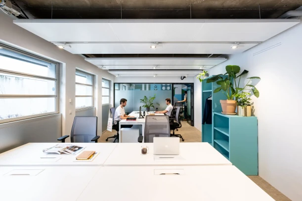 Bureau privé - 75011 - 14 postes - 10870€