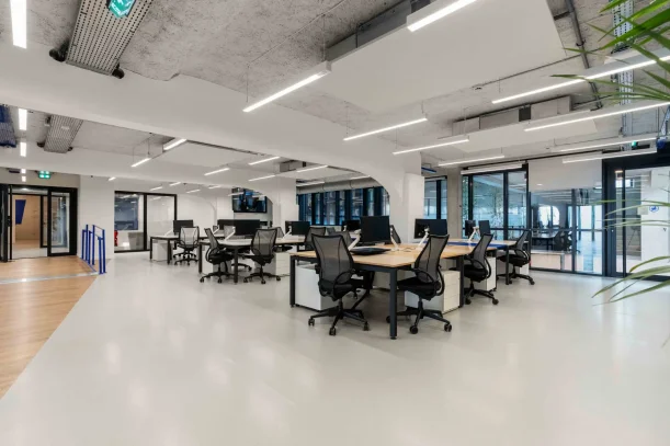 Espace indépendant - 75004 - 46 postes - 28520€