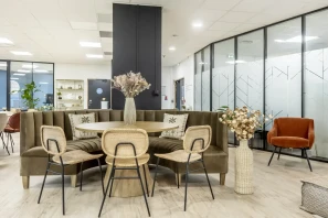 Bureau privé - 49000 - 10 postes - 2484€