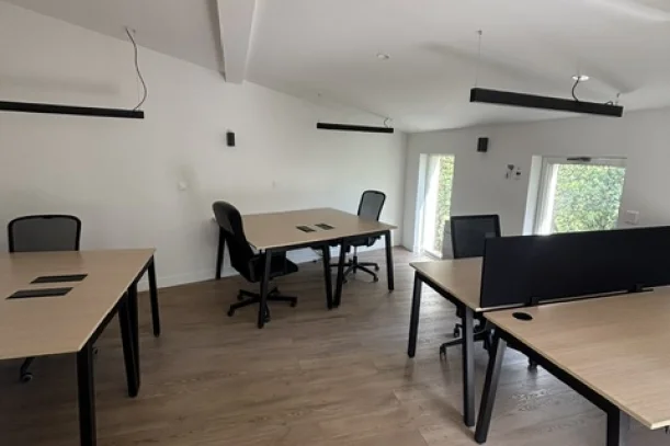 Bureau privé - 33000 - 6 postes - 2099€