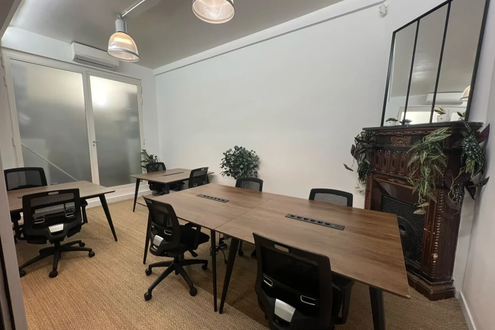 Bureau privé - 75002 - 8 postes - 4000€