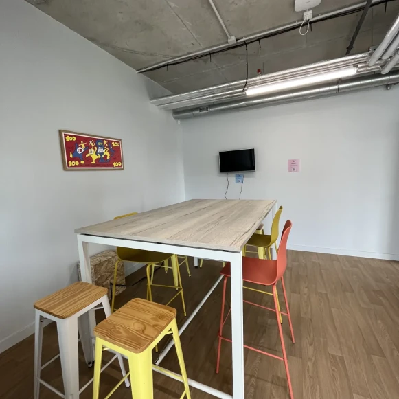 Bureau privé 20 m² 2 postes Coworking Boulevard Jean Moulin Angers 49100 - photo 4