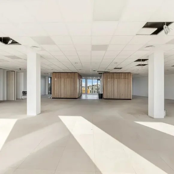 Espace indépendant 1 882 m² 190 postes Location bureau Avenue des Champs Blancs Cesson-Sévigné 35510 - photo 2