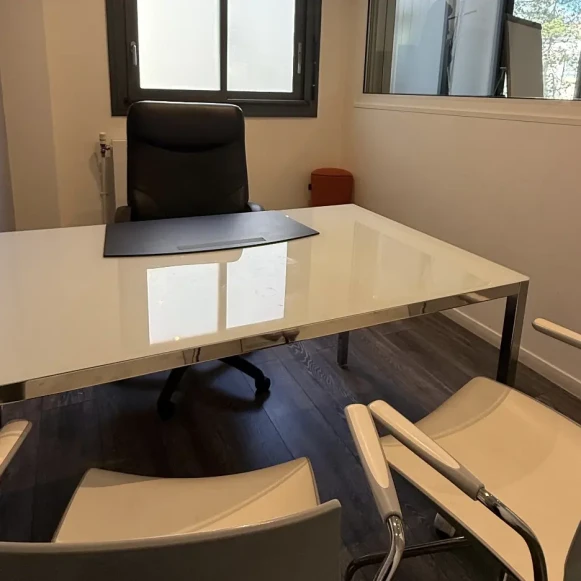 Bureau privé 8 m² 1 poste Coworking Rue du Président Wilson Levallois-Perret 92300 - photo 1