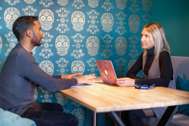 Open Space - 06200 - 4 postes - 185€