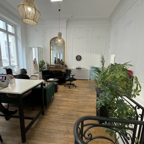 Espace indépendant 450 m² 60 postes Location bureau Rue Sainte-Anne Paris 75002 - photo 11